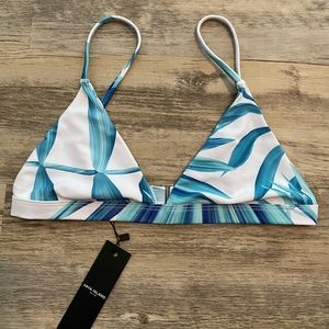 Vaya Island bikini top